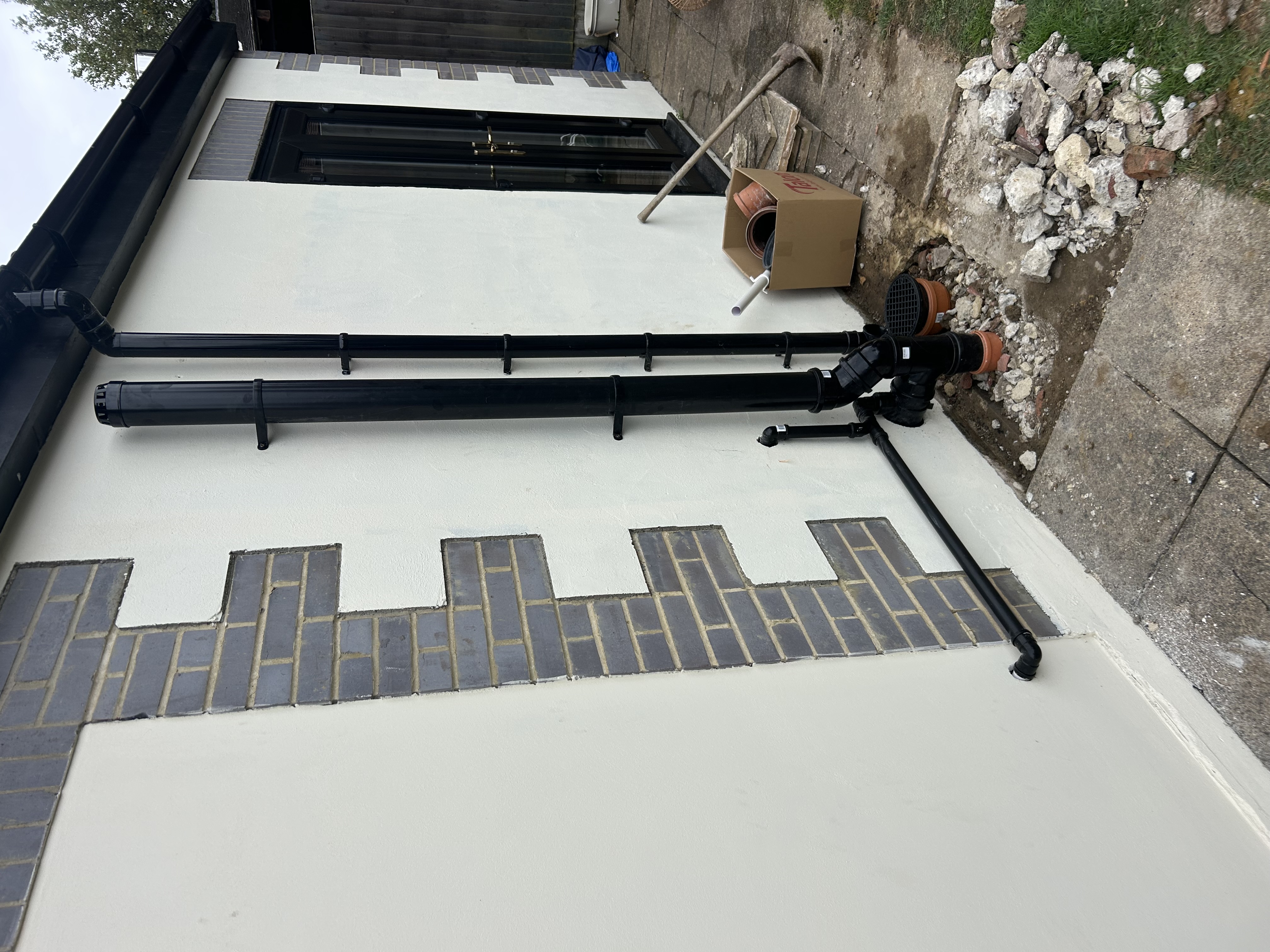 Manifold and valves neatly arranged